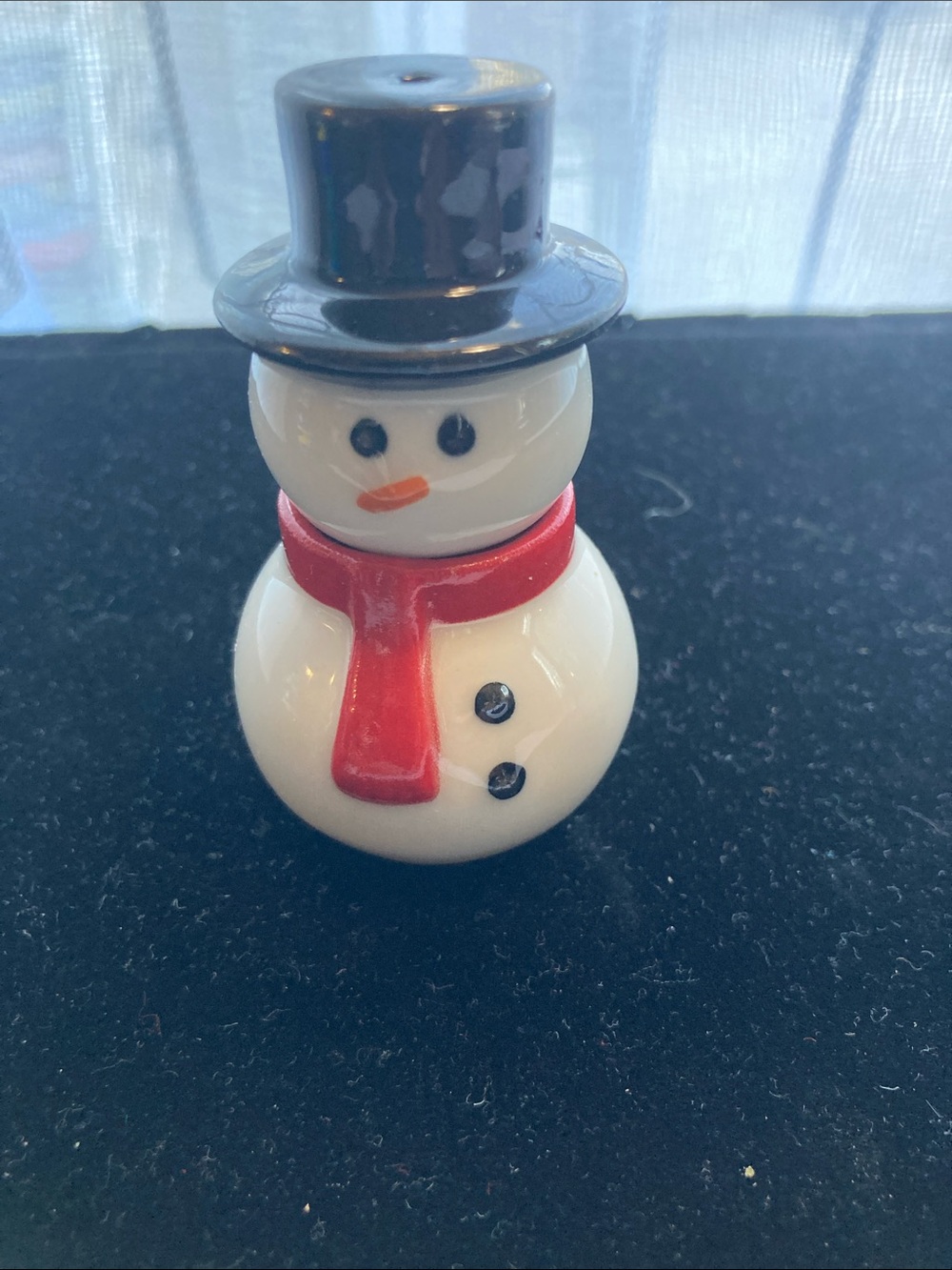 Snowman salt and pepper shaker